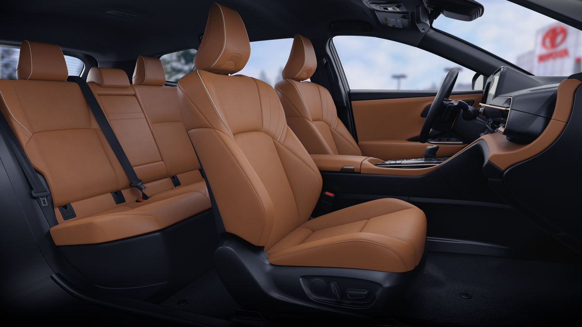 Toyota Crown Signia XLE 2.5L 4-Cyl. Hybrid Engine All-Wheel Drive [9]