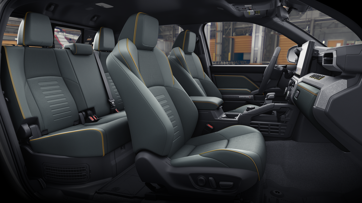 Tacoma Trailhunter 2.4L 4-Cyl. Turbo Hybrid Powertrain 4-Wheel Drive 5-ft. bed Double Cab [9]